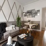 Appartement de 60 m² avec 3 chambre(s) en location à Paris