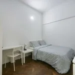 Rent a room in lisbon