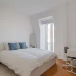 Rent a room in lisbon