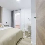 Rent a room of 110 m² in valencia