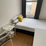 Rent a room of 60 m² in london