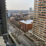 Rent 2 bedroom apartment of 133 m² in Chicago