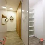 Pronajměte si 2 ložnic/e byt o rozloze 68 m² v Pilsen