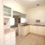 Rent 3 bedroom house in Kingswood