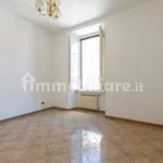 Rent 4 bedroom apartment of 140 m² in Rome