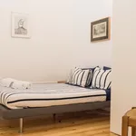 Rent 2 bedroom apartment of 60 m² in Porto