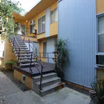 Rent 2 bedroom apartment in Los Angeles