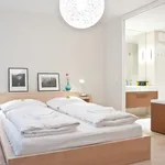 Miete 1 Schlafzimmer wohnung von 915 m² in Berlin