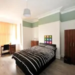 Rent 8 bedroom flat in Yorkshire And The Humber