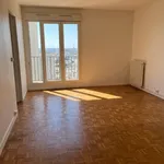 Appartement de 68 m² avec 3 chambre(s) en location à Paris