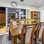 Rent 3 bedroom house in Papakura