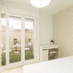 Rent 1 bedroom apartment of 35 m² in madrid