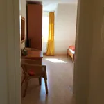 Rent 1 bedroom apartment of 25 m² in Düsseldorf