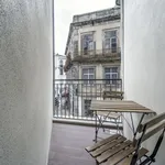 Rent 1 bedroom apartment of 377 m² in Porto