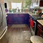 Rent 3 bedroom house in North Hollywood