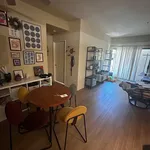 Rent 2 bedroom apartment in North Hollywood