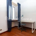 Rent 4 bedroom apartment of 100 m² in Turin