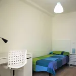 Rent a room of 87 m² in madrid