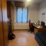 Affitto 4 camera appartamento di 100 m² in Bologna