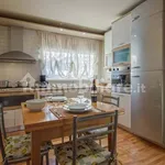 Rent 4 bedroom apartment of 50 m² in Florence