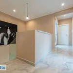 Rent 5 bedroom house of 380 m² in Rome