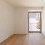 Rent 2 bedroom apartment of 103 m² in Lisbon