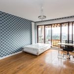 Rent a room of 110 m² in paris