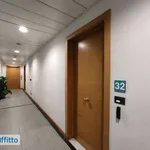 Affitto 2 camera appartamento di 65 m² in Genoa