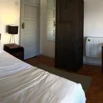 Rent a room of 80 m² in Lisbon