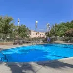 Rent 1 bedroom apartment in Santa Clarita