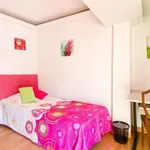 Rent a room in lisbon