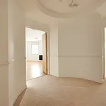 Rent 2 bedroom flat in Barnet