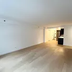 Rent 2 bedroom apartment in Manhattan