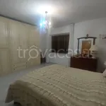 Affitto 5 camera casa di 120 m² in San Giuliano Terme