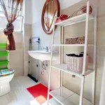 Rent a room of 150 m² in milan