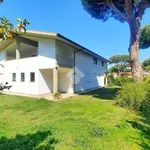 Rent 8 bedroom house of 300 m² in Tarquinia