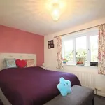 Rent 4 bedroom flat in South East England