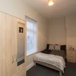 Rent 4 bedroom house in West Midlands