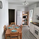 Rent a room of 90 m² in Alicante