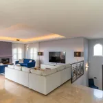 Rent 5 bedroom house of 419 m² in Los Arqueros