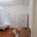 Rent a room of 190 m² in lisbon