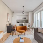 Rent 2 bedroom apartment of 100 m² in lisbon