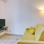 Rent 4 bedroom apartment of 50 m² in Milan