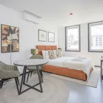 Rent 1 bedroom apartment of 30 m² in Porto