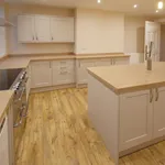 Rent 6 bedroom house in Louth