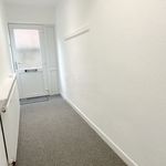 Rent 2 bedroom flat in East Midlands