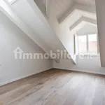 Rent 3 bedroom apartment of 98 m² in Turin