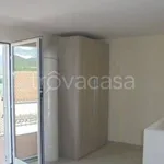 Affitto 2 camera appartamento di 55 m² in Isernia