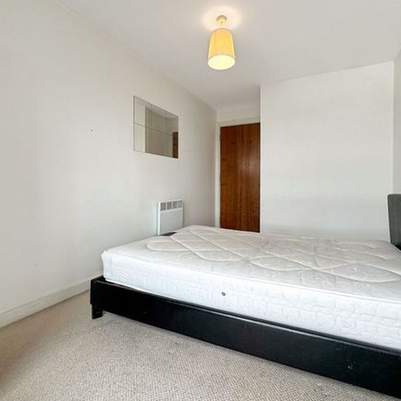 Flat to rent in Aruba, Gotts Road, Leeds City Centre LS12 Holbeck