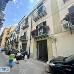 Affitto 2 camera appartamento di 90 m² in Palermo